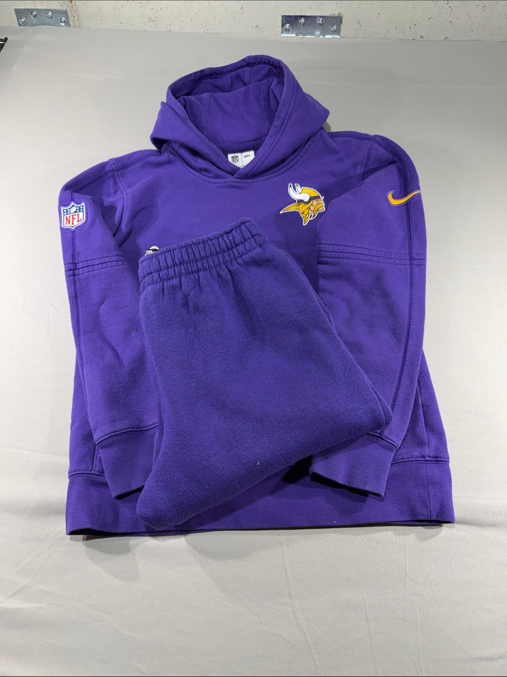 Nike Purple Minnesota Vikings Crewneck Hoodie / with matching sweat pants- Youth - Picture 12 of 13
